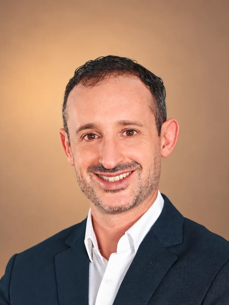 Dr. Nitzan Kenig