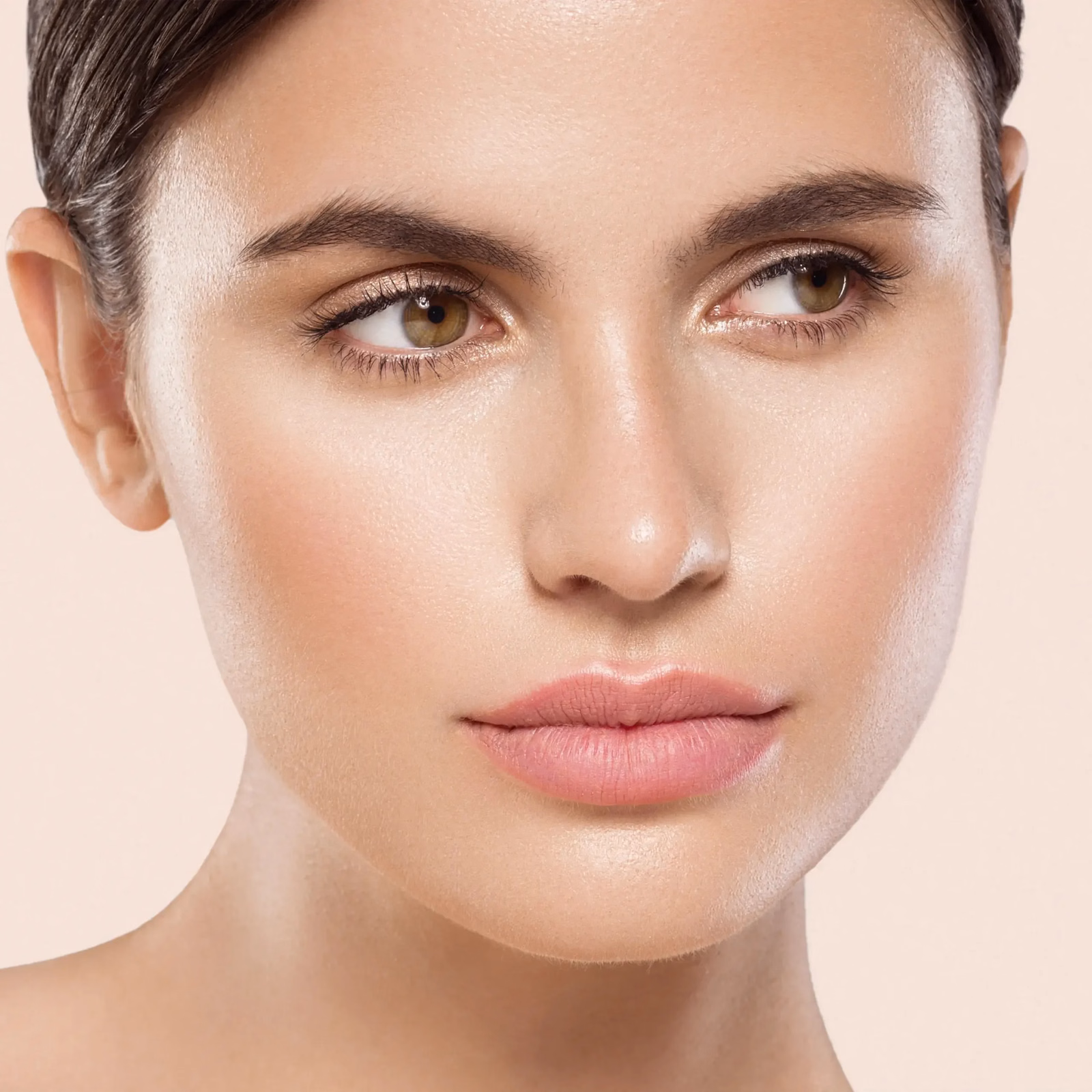 How is the lip surgery or cheiloplasty procedure performed?